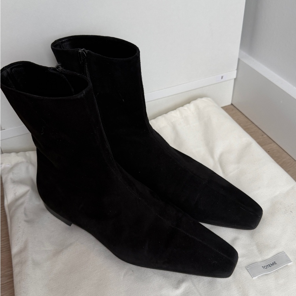 Toteme suede Black Ankle Boots